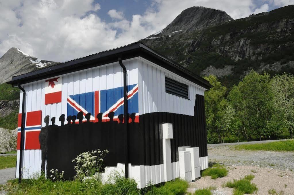 Aparthotel Svartisen 3*